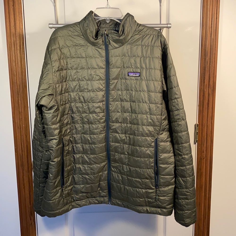 Patagonia mens nano puff jacket size XL